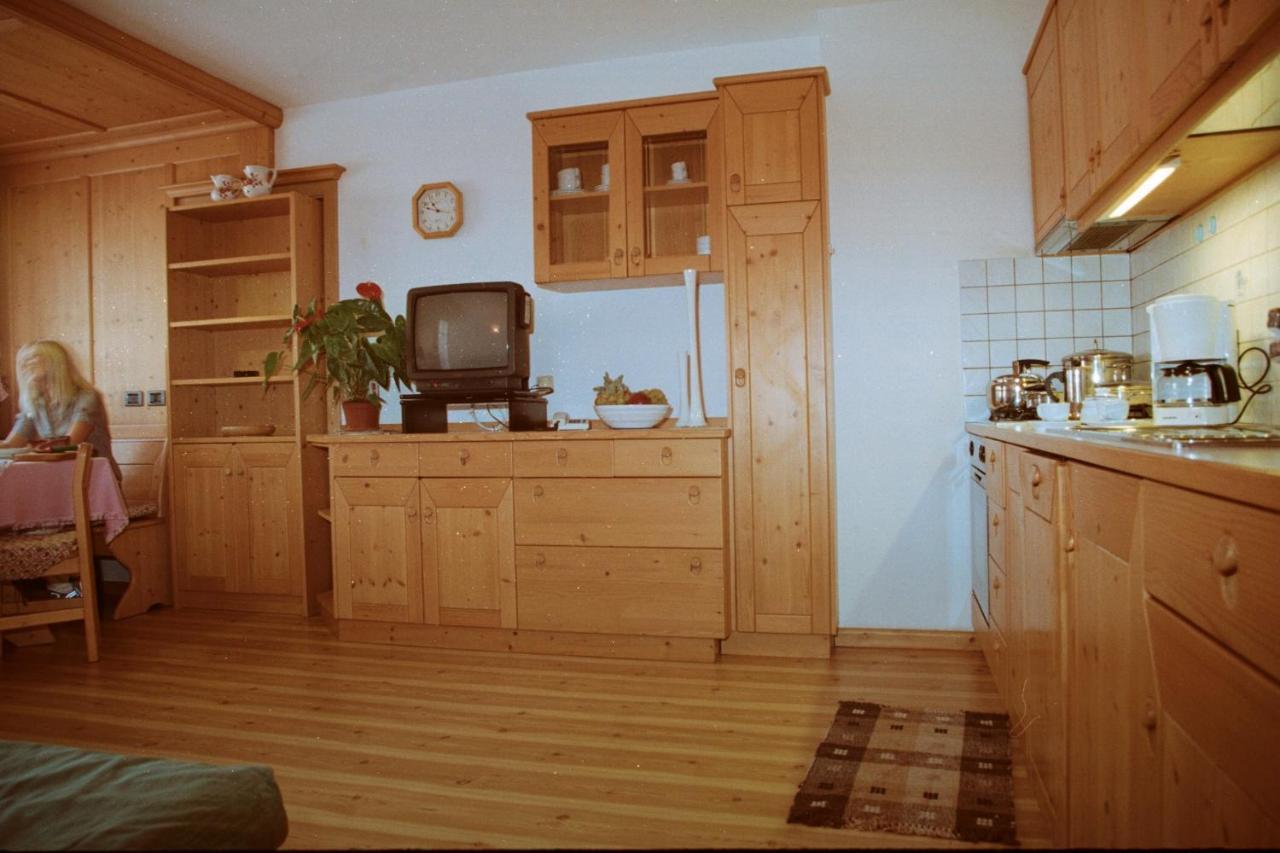 Residence Holiday Pozza di Fassa Exterior photo