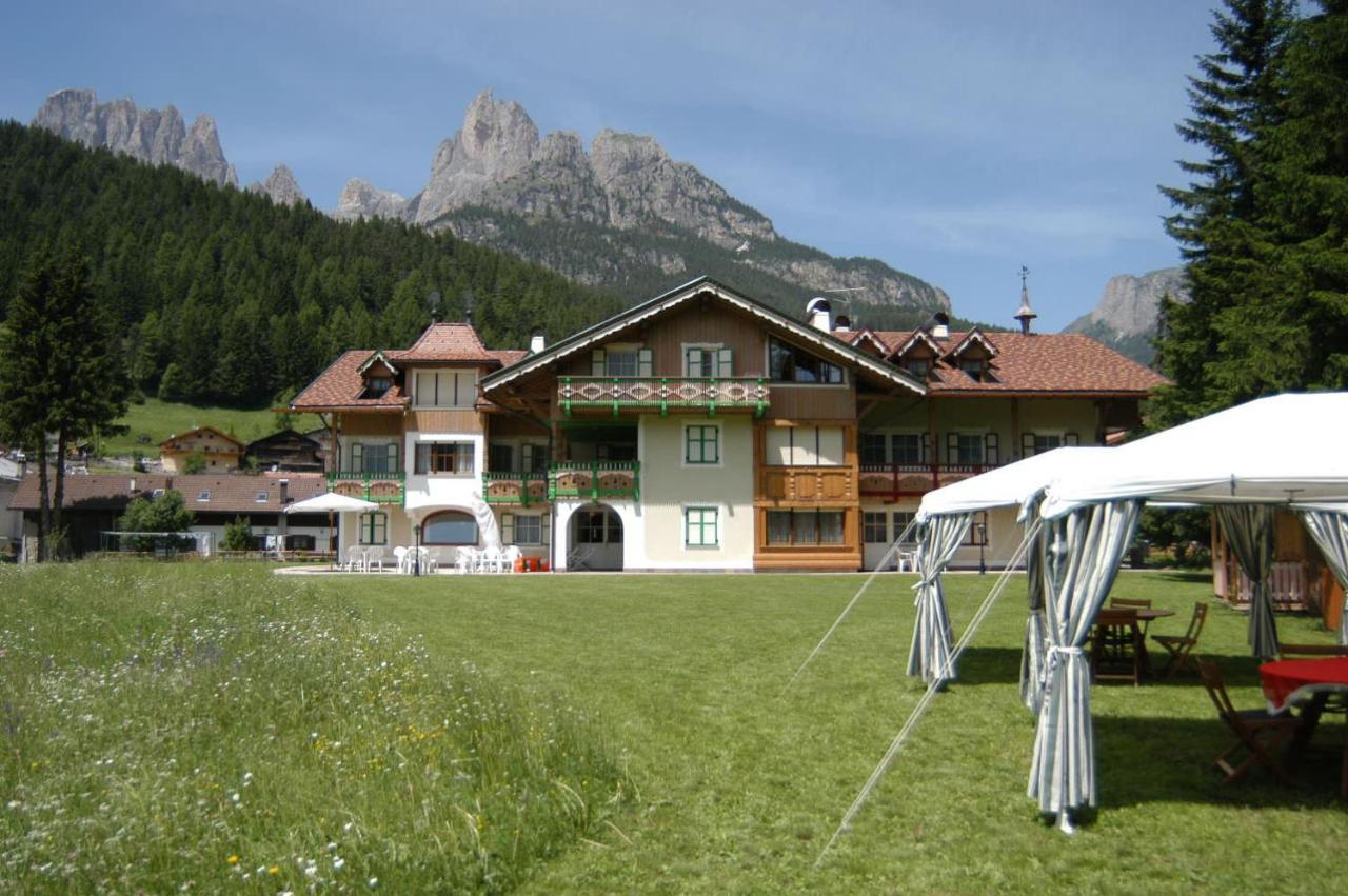 Residence Holiday Pozza di Fassa Exterior photo
