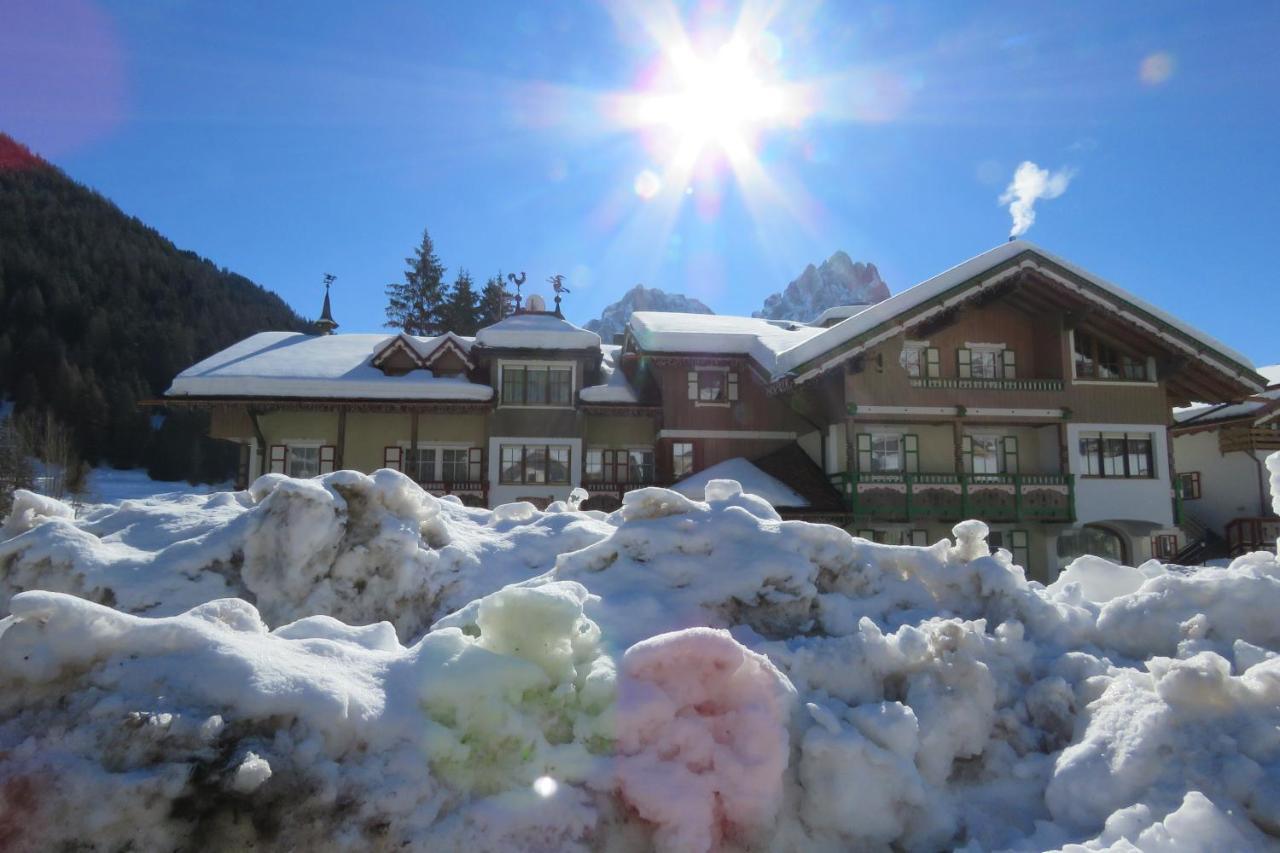 Residence Holiday Pozza di Fassa Exterior photo