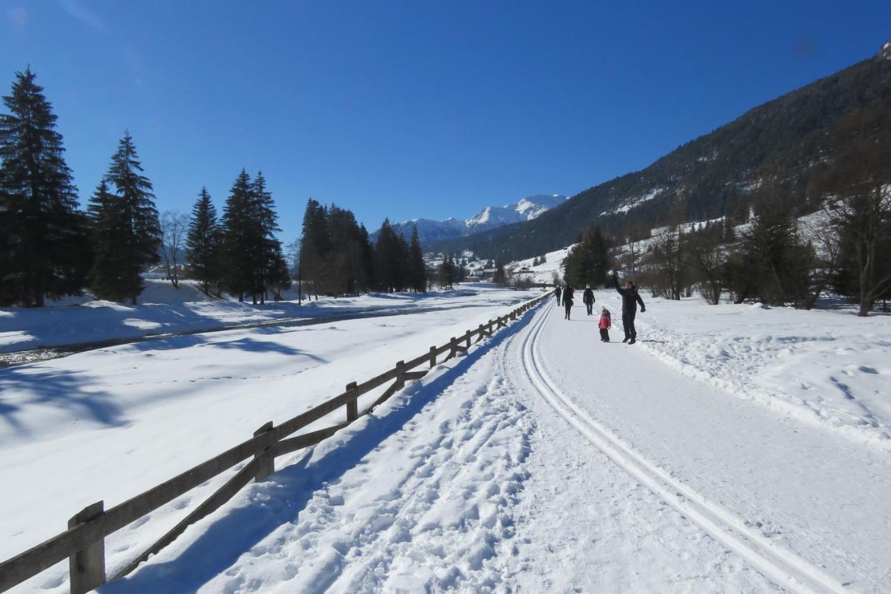 Residence Holiday Pozza di Fassa Exterior photo