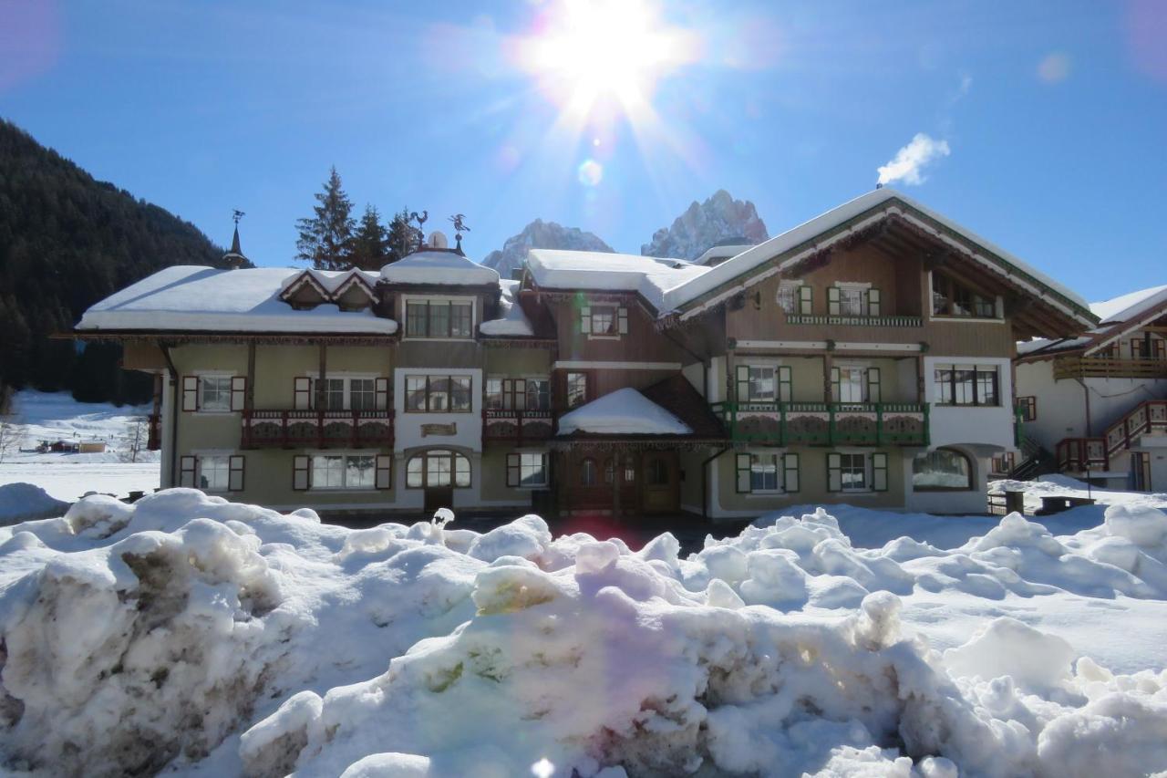 Residence Holiday Pozza di Fassa Exterior photo